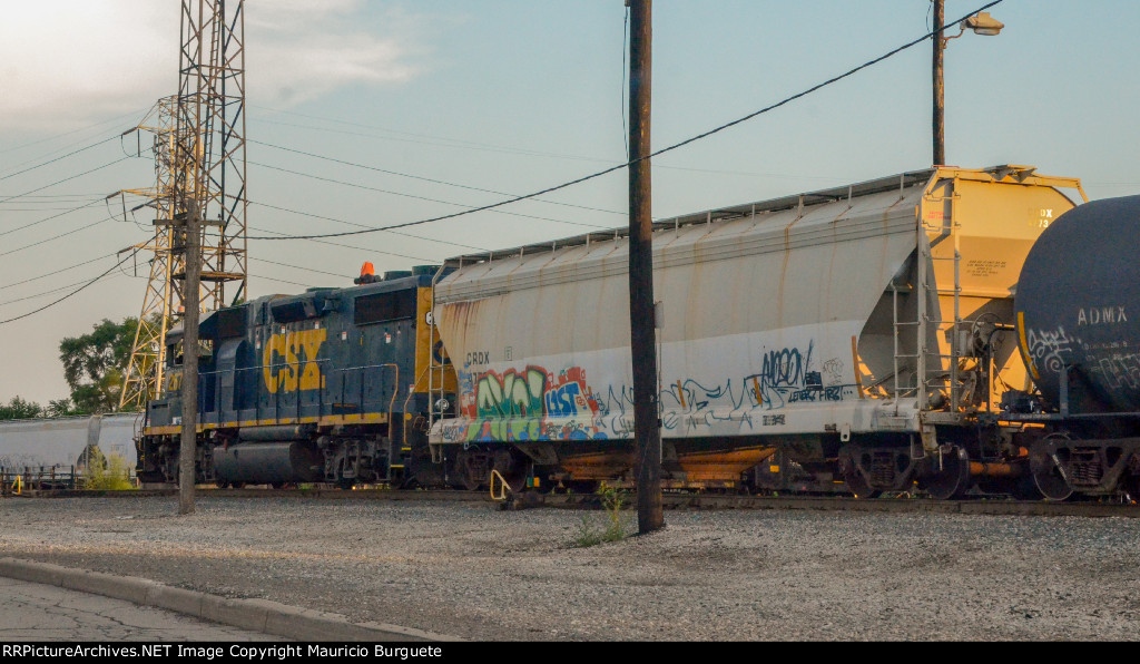 CSX GP38-2 in the yard